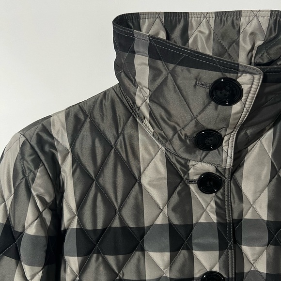 Burberry Check Short Lightweight Jacket - Picture 10 of 16